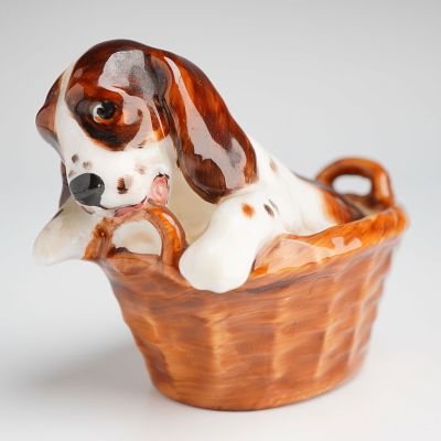 Royal Doulton Dog Figurine, HN2586. A single glazed bone china figurine manufactured by Royal 