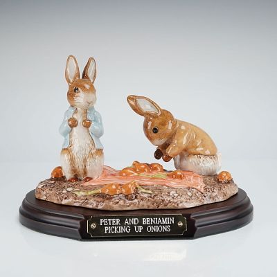 Beswick Beatrix Potter's Figurine, Peter and Benjamin Picking Up Onions. Limited edition tableau 
