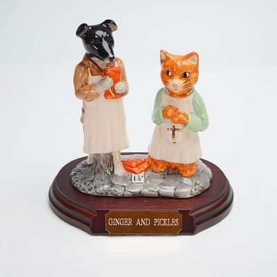 Royal Doulton Beswick Ware Beatrix Potter's Figurine, Ginger and Pickles. Model P3790 