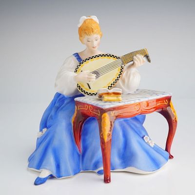 Royal Doulton Figurine, Lute HN2431. This Royal Doulton figurine is from the Lady Musicians 