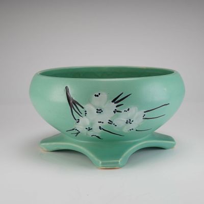 McCoy Springwood Pattern Footed Planter in Mint Green Glaze. A single vintage McCoy Green Footed 