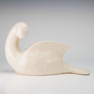 Beswick by Kathi Urbach Porcelain Dove Planter. This glazed ceramic vessel is formed as a 