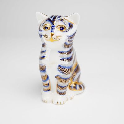 Royal Crown Derby Bone China Paperweight, Gray Kitten. This figurine depicts a sitting cat 