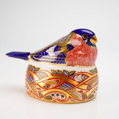 Royal Crown Derby Paperweight Nesting Bullfinch with Box. A Royal Crown Derby English fine bone 