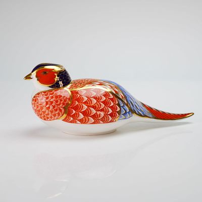 Royal Crown Derby Paperweight, Pheasant. A Royal Crown Derby fine bone china pheasant 