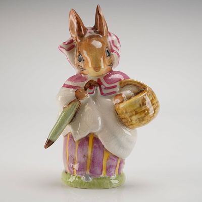 Beswick Beatrix Potter's Figurine, Mrs. Rabbit - Umbrella Out. Designed by Arthur Gredington. 