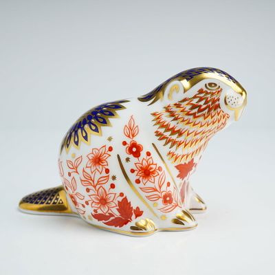 Royal Crown Derby Paperweight, Beaver. A Royal Crown Derby fine bone china paperweight part of 