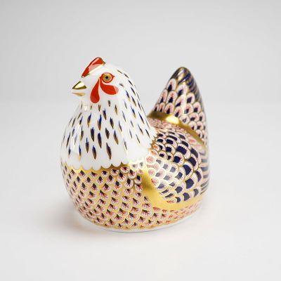 Royal Crown Derby Bone China Paperweight, Chicken. A Royal Crown Derby fine bone china 