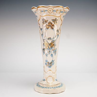 A Wedgwood of Etruria & Barlaston Embossed Queensware Porcelain Vase. This Wedgwood of Etruria 