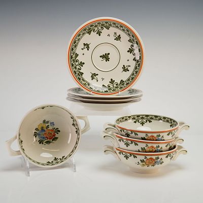 A Set of Eight Villeroy & Boch Alt Amsterdam Vitro-Porzellan Bouillon Bowls and Saucers. This 