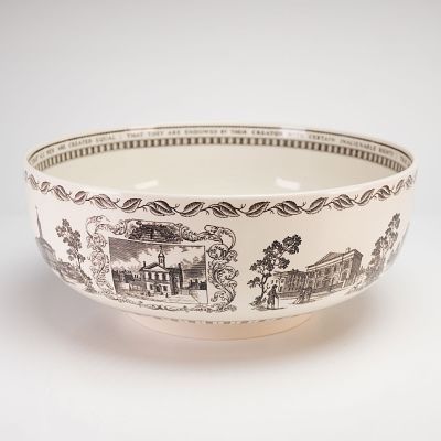 Wedgwood Liberty Bowl Showing the Signing of the Declaration of Independence. A Wedgwood Liberty 