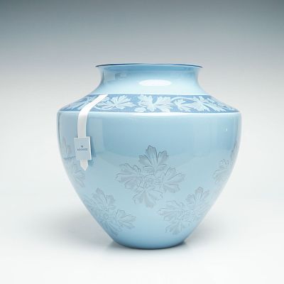 Wedgwood Interiors Earthenware Blue Glaze Vase from the Rubin Collection. A large ovoid-form 