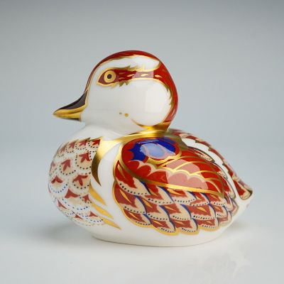 Royal Crown Derby Imari Paperweight Collection Sitting Duckling. This Royal Crown Derby fine 