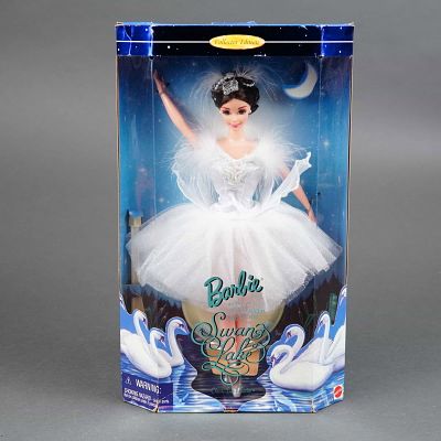 Mattel Barbie as the Swan Queen in Swan Lake Collector Edition, 11.5 Inches. Manufactured by 