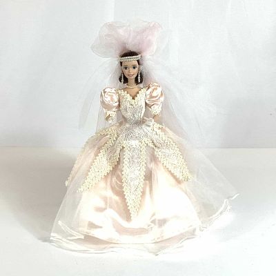 Mattel Barbie Blushing Orchid Bride Limited Edition Doll The Wedding Flower Collection. This 