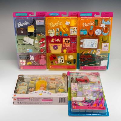 Mattel Barbie Fashion Avenue Accessory Bonanza and Krissy Doll Sets, circa 1999-2002. A 