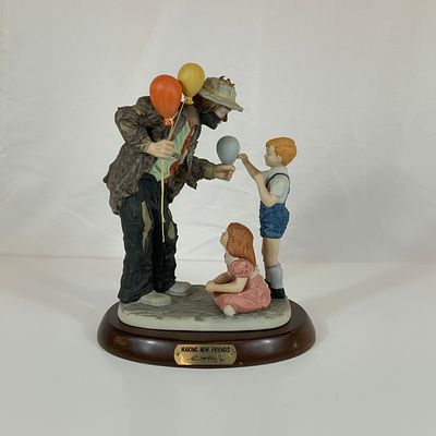 Emmett Kelly Jr. Flambro Making New Friends Limited Edition Porcelain Figurine with Base. This 