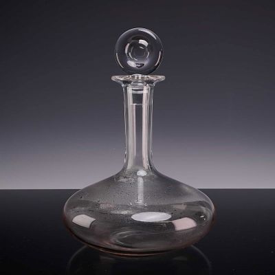 Baccarat Crystal Decanter with Stopper, Oenologie. A Baccarat Oenologie crystal wine decanter 