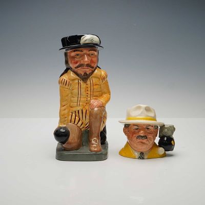 2pc Royal Doulton Jugs, Bowls Player D6896 & Sir Francis Drake D6660. This 2-piece Royal Doulton 