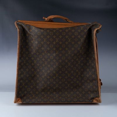 Louis Vuitton Monogram Canvas Garment Bag. A vintage Louis Vuitton monogram canvas garment bag 
