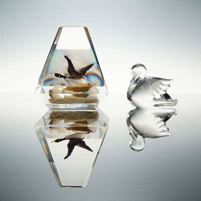 2pc Waterfowl Paperweight and Figurine. This lot includes two decorative glass collectible 