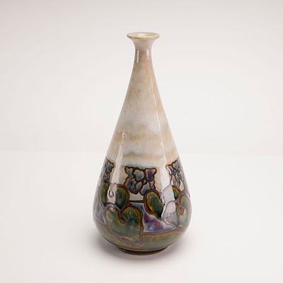 Royal Doulton Lambeth Art Nouveau Stoneware Bud Vase. This Art Nouveau stoneware vase was 