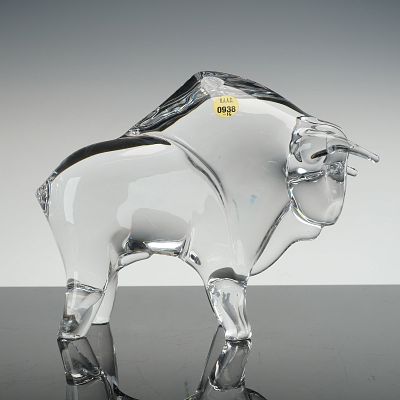 Daum France Clear Glass Bull Sculpture. This modernist figurine depicts a stylized bull crafted 