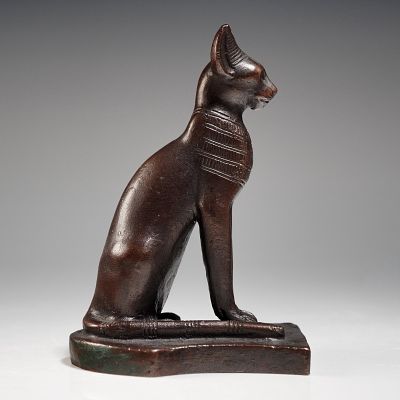 Metropolitan Museum of Art Reproduction of Egyptian Bastet Cat Statuette. A statuette authorized 