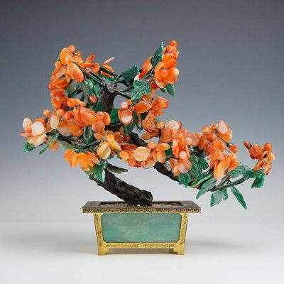 20th Century Chinese Decorative Gemstone Bonsai Tree. This is a 20th century Chinese decorative 