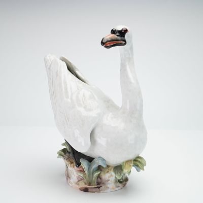 Meissen Porcelain Swan Figurine. This naturalistic porcelain figurine of a swan is modeled in 