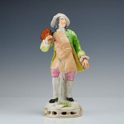 Meissen Street Vendor Porcelain Figurine, Cries of Paris. This porcelain figurine of a street 
