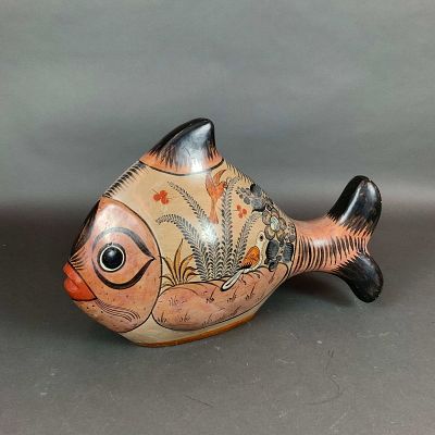Large Mexican Tonala Burnished Pottery Fish Figurine. A large hand-painted Mexican Tonala 