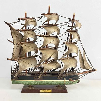 Decorative Wooden Whaling Ship Clipper 1846 Model. This decorative three-masted model sailing 