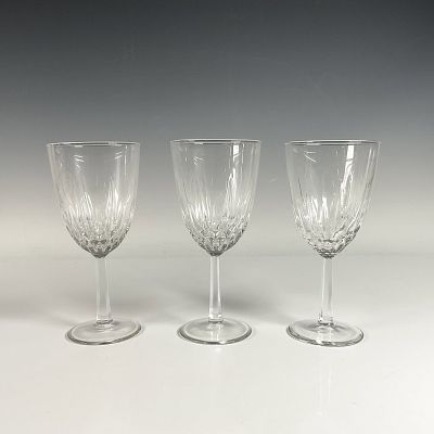 3pc Wine Glasses. Sparkling, brilliant glass featuring intricate diamond shaped cuts and faceted 