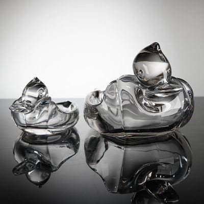 A Pair of Duncan & Miller Clear Glass Duck Ashtrays. A pair of heavy clear glass vessels 
