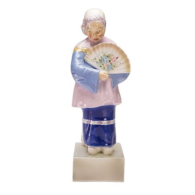Goldscheider Figurine by Julius Hentschel, Chinese Girl with Fan. A finely modeled Goldscheider 