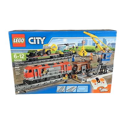 LEGO City Heavy-Haul Train Set 60098. This LEGO City construction set, Heavy-Haul Train, carries 