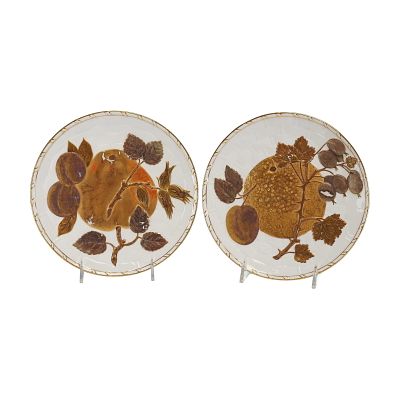 2pc Wedgwood Gilded Fruit Plates. A pair of Wedgwood Gilded Fruit Plates. These circular plates 