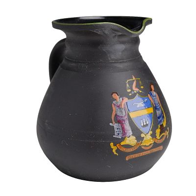 Wedgwood Black Basalt City of Philadelphia Kenlock Ware Creamer. This commemorative black basalt 