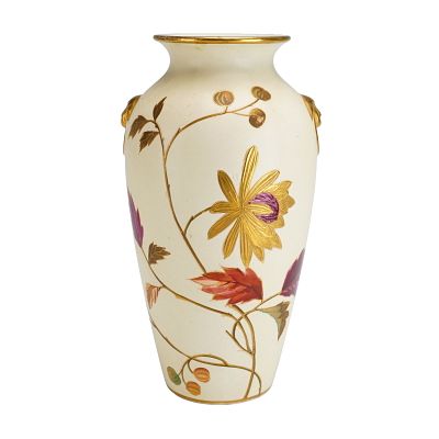 Wedgwood Aesthetic Movement Ivory Vellum Bone China Vase. A Wedgwood bone china vase featuring 