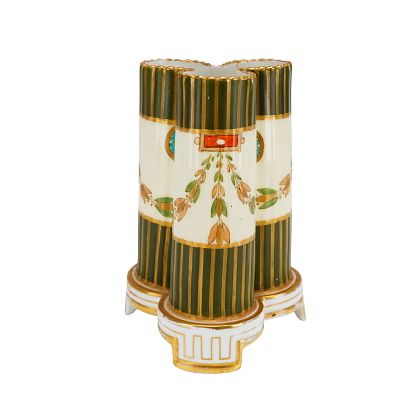 Wedgwood Bone China Neoclassical Trefoil Form Vase. A late 19th-century Wedgwood bone china vase 