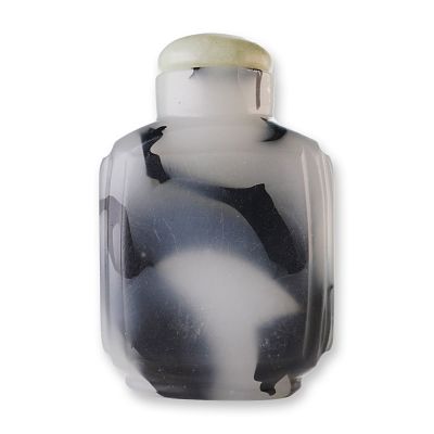 Black and White Glass/ Faux Stone Snuff Bottle, Rectangular Form. This rectangular glass snuff 