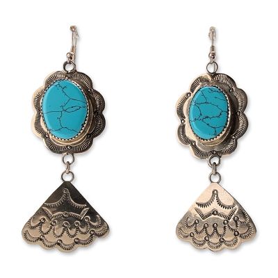 Southwestern Turquoise Silver Toned Drop Earrings. Pair of Southwestern style drop earrings in 