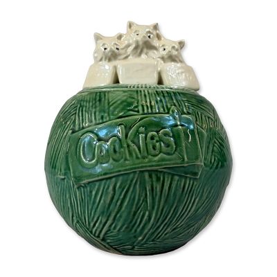 McCoy Green Ball of Yarn Kitten Cookie Jar. Glazed earthenware spherical jar molded with a 