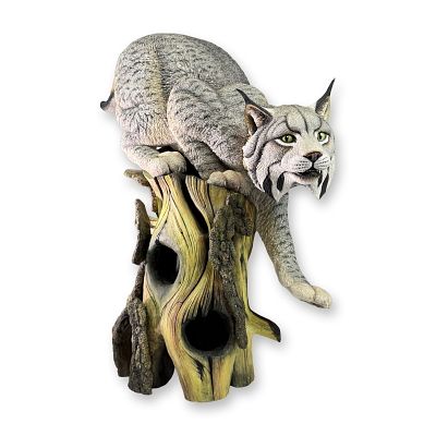 Connoisseur of Malvern Limited Edition Fine Bone China Lynx Sculpture by C. Ashenden 1992. This 