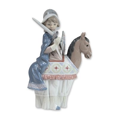 Lladro Medieval Lord Porcelain Figurine 6112. Lladro, Spain. Glazed porcelain figurine titled 