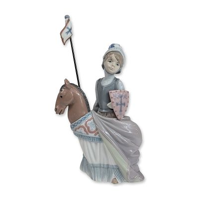 Lladro Porcelain Medieval Prince Figurine 6115. Lladro glazed porcelain figurine titled Medieval 