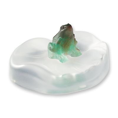 Daum Pate-de-Verre Art Glass Frog and Lily Pad Crystal Paperweight. This art glass frog crystal 