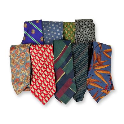 9pc Designer and Luxury Silk Neckties, Versace, Coach, Fendi, and More. This nine-piece 