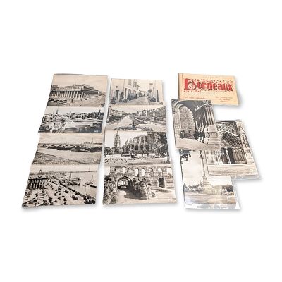 16pc Collection of Vintage Bordeaux France Postcards and Booklet. Collection of mid-20th century 